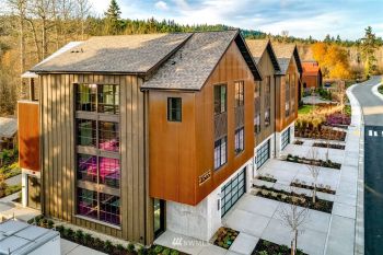 4565 Flying Goat Avenue NE #B240, Bainbridge Island, WA 98110