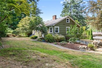 2100 E Phinney Bay Drive , Bremerton, WA 98312