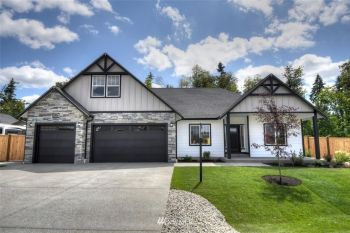 12102 Maxvale Hill Court SE, Yelm, WA 98597