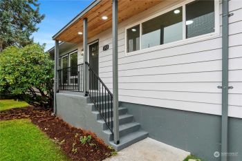 1713 N Narrows Drive , Tacoma, WA 98406
