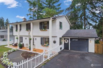 2711 Oxford Court , Steilacoom, WA 98388