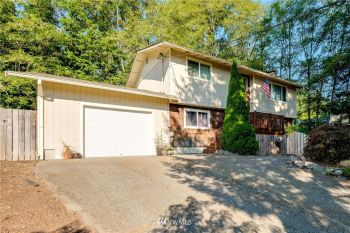 13700 Creek View Drive SW, Port Orchard, WA 98367