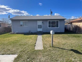 1145 SE Cottage St , Ephrata, WA 98823