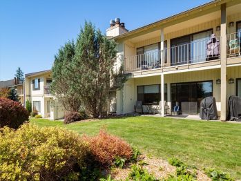 26420 Pennsylvania Avenue NE #D70, Kingston, WA 98346
