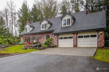 10303 172nd Avenue SE, Snohomish, WA 98290-6317
