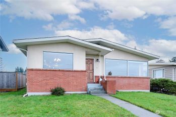 1728 E 5th Street , Port Angeles, WA 98362