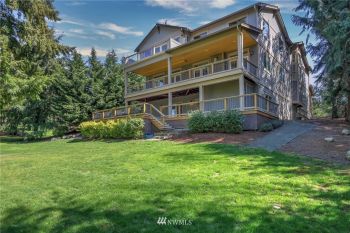 9760 White Horse Drive , Kingston, WA 98346
