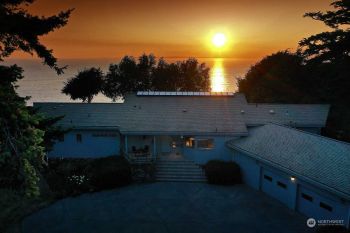 1287 West Beach Road , Oak Harbor, WA 98277