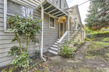 10106 16th Avenue S, Seattle, WA 98168