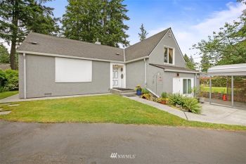 15010 Greenwood Avenue N, Shoreline, WA 98133