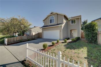 3723 E F Street , Tacoma, WA 98404