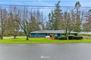 1242 Highland Drive , Oak Harbor, WA 98277