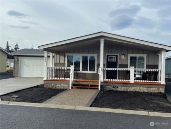 905 N Violet Avenue , Sequim, WA 98382