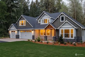 1056 Neah Drive , Fox Island, WA 98333