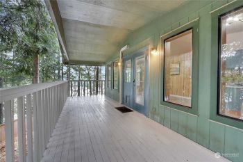 17906 Clear Lake Boulevard SE, Yelm, WA 98597