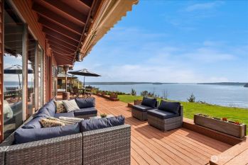 1054 Paiute Trail , Fox Island, WA 98333