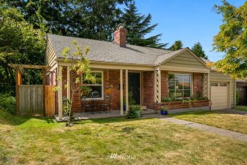 3919 SW Rose Street , Seattle, WA 98136