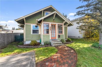 1712 James Street , Bellingham, WA 98225