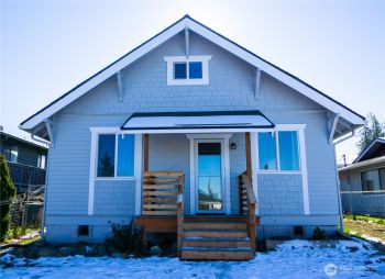 426 E Lopez Avenue , Port Angeles, WA 98362