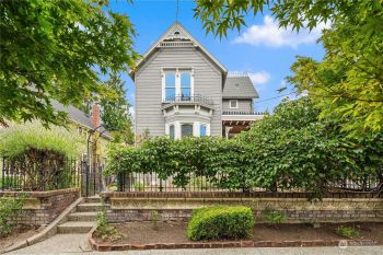 224 Avenue A , Snohomish, WA 98290