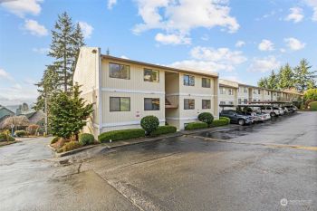 26425 Pennsylvania Avenue NE #A-5, Kingston, WA 98346