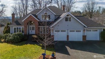 8401 127th Avenue SE, Newcastle, WA 98056-9151
