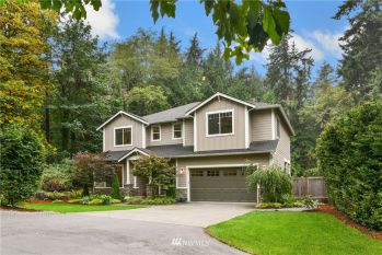 9369 Moss Lane NE, Bainbridge Island, WA 98110