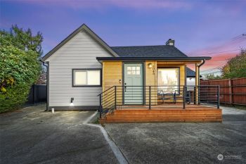 8045 E B Street , Tacoma, WA 98404
