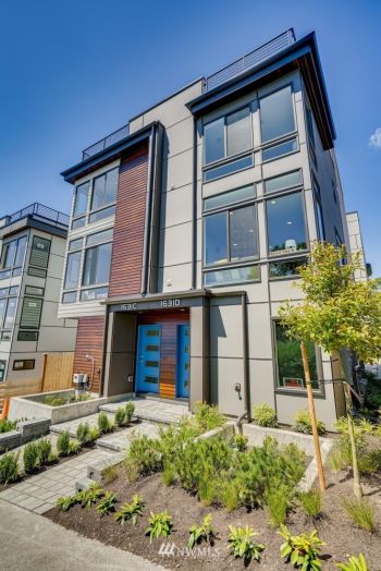 1631 C S King Street , Seattle, WA 98144