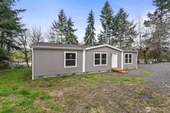 919 1st Street , Winlock, WA 98596