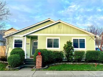 1105 NE Cordero Place , Oak Harbor, WA 98277