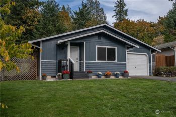 6116 NE Center Street , Suquamish, WA 98392