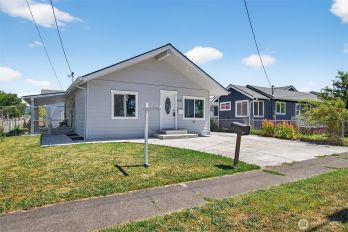 970 9th Avenue , Longview, WA 98632