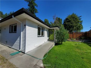 321 N Cambrian Avenue , Bremerton, WA 98312-4006