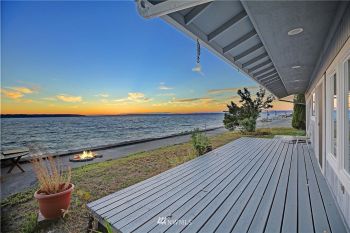 1122 Rockaway Lane , Camano Island, WA 98282
