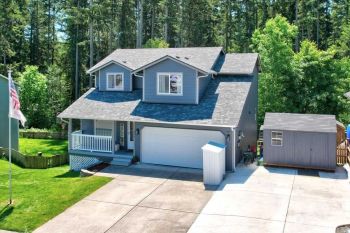 775 Carriage Court W, Eatonville, WA 98328