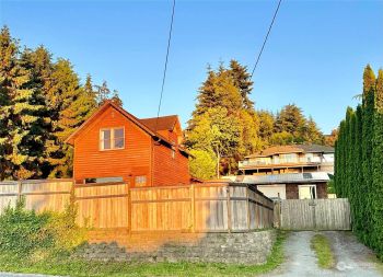 86 E North Camano Drive , Camano Island, WA 98282