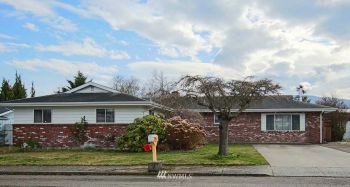 725 E Alder Street , Sequim, WA 98382