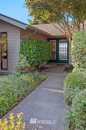 8240 SE 61st Street , Mercer Island, WA 98040