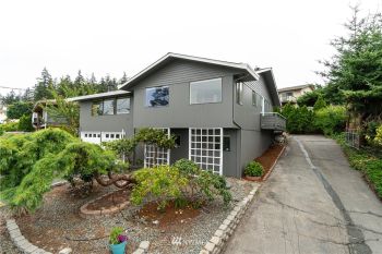 961 SW Erie Street , Oak Harbor, WA 98277