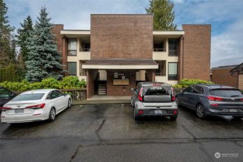10921 Glen Acres Drive S #C, Seattle, WA 98168