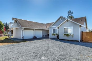 386 4th Avenue SE, Pacific, WA 98047-1426