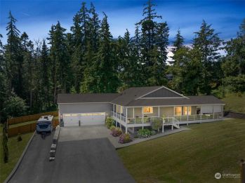 1012 Cavalero Road , Camano Island, WA 98282