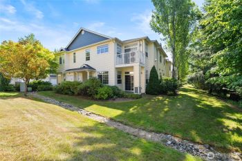 1855 SE Trossachs Boulevard #2001, Sammamish, WA 98075