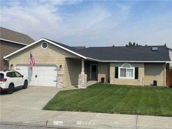1911 3rd Street SE, East Wenatchee, WA 98802