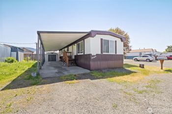 201 N 5th Street #35, Sequim, WA 98382