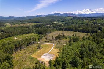 45208 160th Ave E , Eatonville, WA 98328