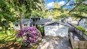 5380 SE Wayne Place , Port Orchard, WA 98367