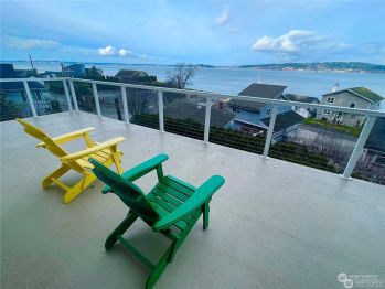 633 Maple Grove Road , Camano Island, WA 98282