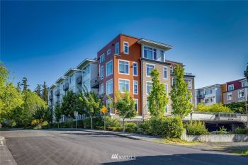 170 Harbor Square Loop #A-308, Bainbridge Island, WA 98110